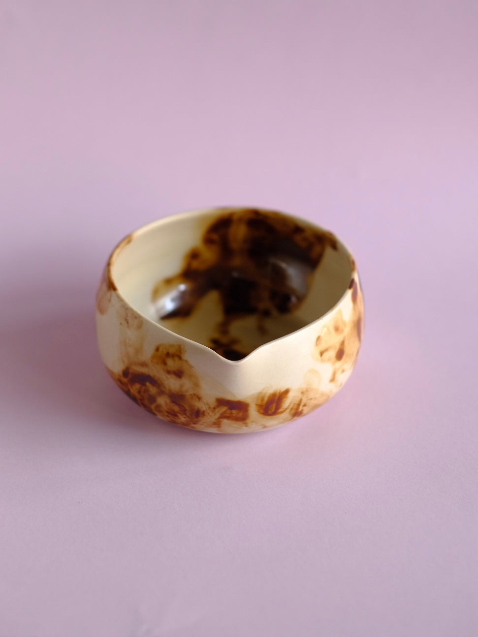 OBORO GUMO POURER (BROWN)