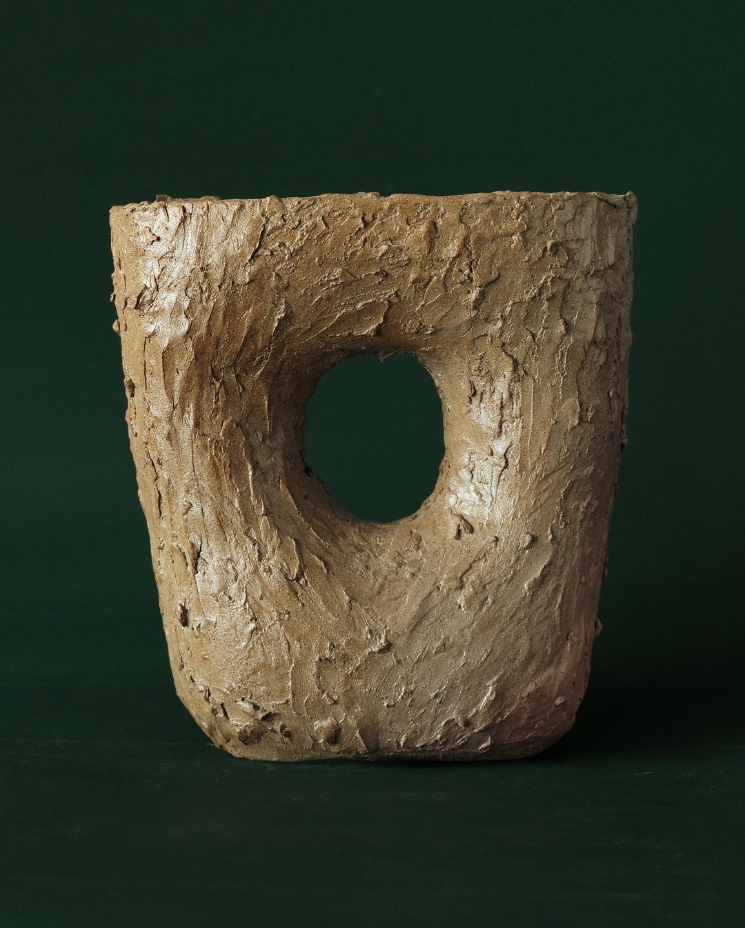 TONNERU VASE