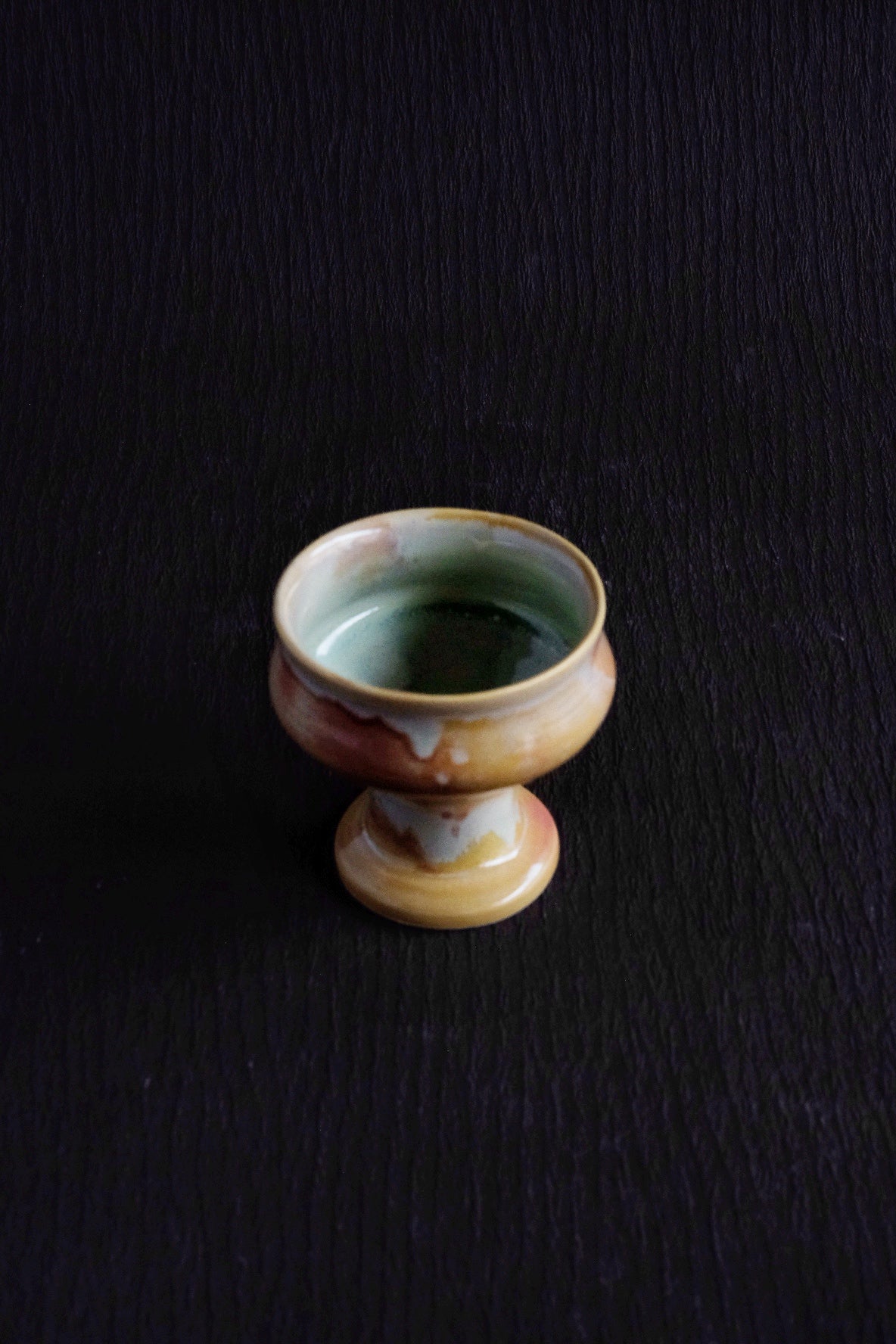 ± 125ml
𝘮𝘦𝘢𝘴𝘶𝘳𝘦𝘮𝘦𝘯𝘵 ⌀: 6.0 cm &nbsp;H: ±7.5 cm

*𝘱𝘭𝘦𝘢𝘴𝘦 𝘯𝘰𝘵𝘦 𝘵𝘩𝘢𝘵 𝘢𝘭𝘭 𝘤𝘦𝘳𝘢𝘮𝘪𝘤𝘴 𝘢𝘳𝘦 𝘩𝘢𝘯𝘥 𝘣𝘶𝘪𝘭𝘵 / 𝘸𝘩𝘦𝘦𝘭 𝘵𝘩𝘳𝘰𝘸𝘯 𝘪𝘯𝘥𝘪𝘷𝘪𝘥𝘶𝘢𝘭𝘭𝘺, 𝘵𝘩𝘦𝘺 𝘢𝘳𝘦 𝘢𝘭𝘭 𝘶𝘯𝘪𝘲𝘶𝘦 𝘱𝘪𝘦𝘤𝘦𝘴 𝘸𝘪𝘵𝘩 𝘭𝘶𝘤𝘬𝘺 𝘮𝘪𝘴𝘵𝘢𝘬𝘦𝘴. 𝘴𝘩𝘢𝘱𝘦𝘴, 𝘴𝘪𝘻𝘦𝘴 𝘢𝘯𝘥 𝘤𝘰𝘭𝘰𝘳 𝘮𝘢𝘺 𝘷𝘢𝘳𝘺 𝘴𝘭𝘪𝘨𝘩𝘵𝘭𝘺 𝘧𝘳𝘰𝘮 𝘵𝘩𝘦 𝘱𝘩𝘰𝘵𝘰.



