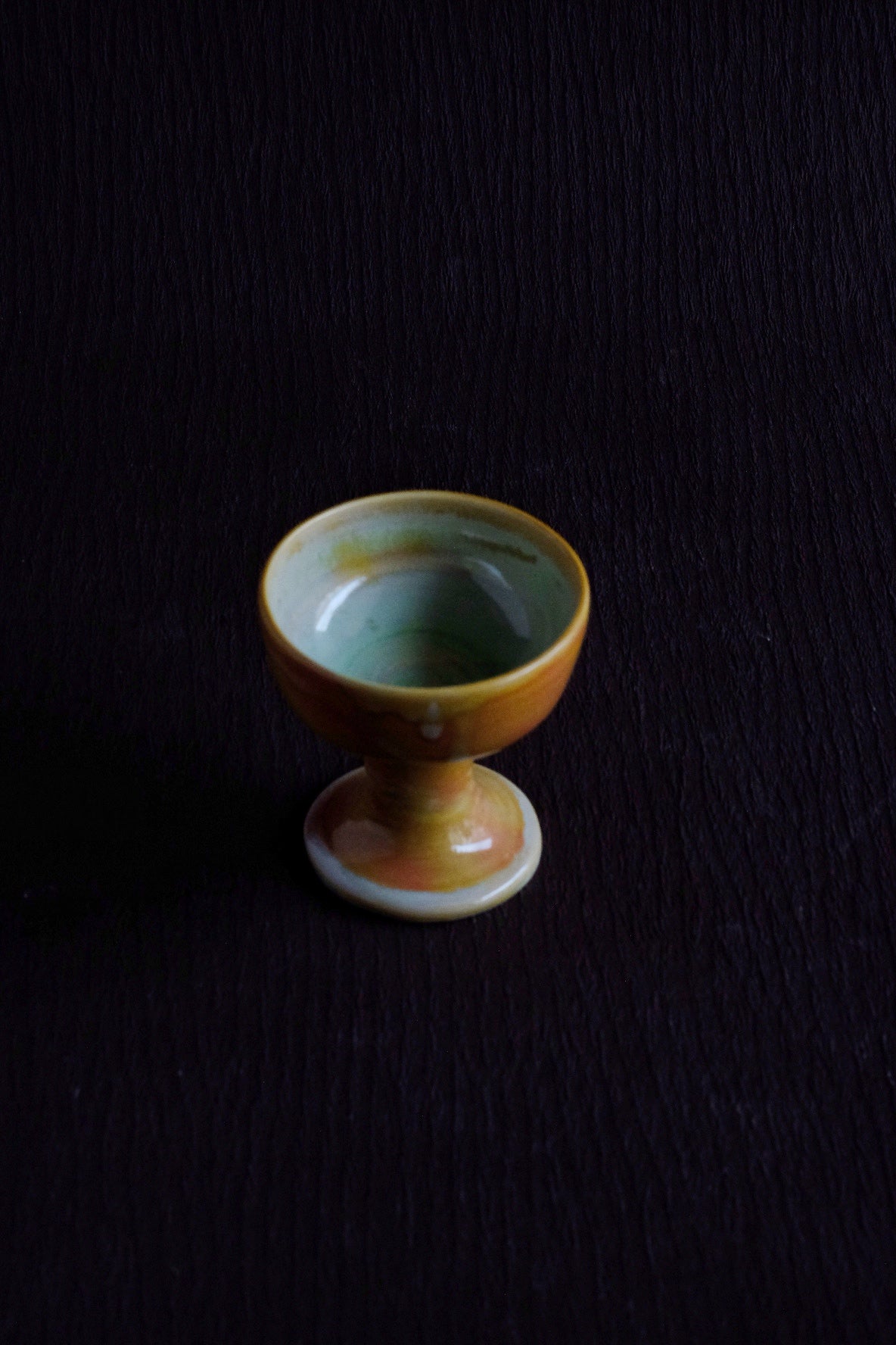 ± 85ml
𝘮𝘦𝘢𝘴𝘶𝘳𝘦𝘮𝘦𝘯𝘵 ⌀: 7.0 cm &nbsp;H: ±8.o cm

*𝘱𝘭𝘦𝘢𝘴𝘦 𝘯𝘰𝘵𝘦 𝘵𝘩𝘢𝘵 𝘢𝘭𝘭 𝘤𝘦𝘳𝘢𝘮𝘪𝘤𝘴 𝘢𝘳𝘦 𝘩𝘢𝘯𝘥 𝘣𝘶𝘪𝘭𝘵 / 𝘸𝘩𝘦𝘦𝘭 𝘵𝘩𝘳𝘰𝘸𝘯 𝘪𝘯𝘥𝘪𝘷𝘪𝘥𝘶𝘢𝘭𝘭𝘺, 𝘵𝘩𝘦𝘺 𝘢𝘳𝘦 𝘢𝘭𝘭 𝘶𝘯𝘪𝘲𝘶𝘦 𝘱𝘪𝘦𝘤𝘦𝘴 𝘸𝘪𝘵𝘩 𝘭𝘶𝘤𝘬𝘺 𝘮𝘪𝘴𝘵𝘢𝘬𝘦𝘴. 𝘴𝘩𝘢𝘱𝘦𝘴, 𝘴𝘪𝘻𝘦𝘴 𝘢𝘯𝘥 𝘤𝘰𝘭𝘰𝘳 𝘮𝘢𝘺 𝘷𝘢𝘳𝘺 𝘴𝘭𝘪𝘨𝘩𝘵𝘭𝘺 𝘧𝘳𝘰𝘮 𝘵𝘩𝘦 𝘱𝘩𝘰𝘵𝘰.

